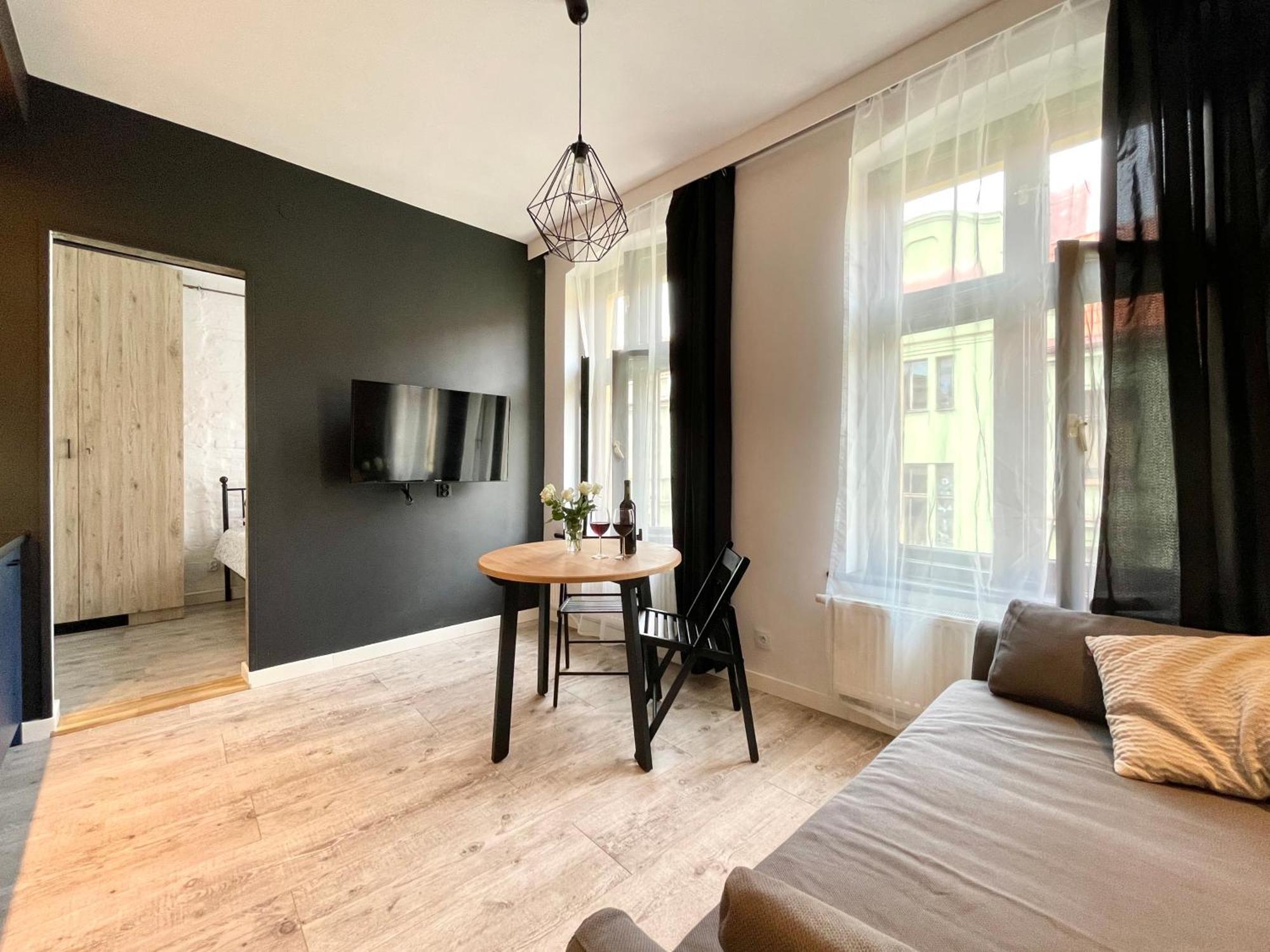 Apartment Copernicus Street - Broken Flowers And Twin Peaks Torun